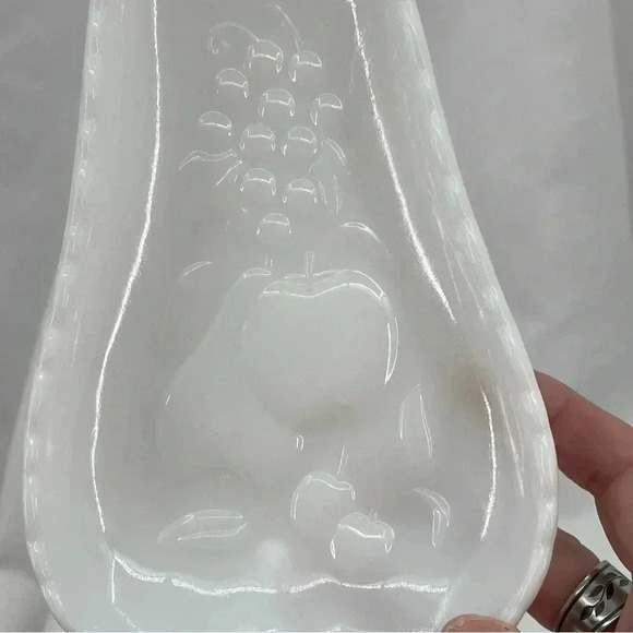 Hazel Atlas Pear White Milk Glass Serving Dish Candy Fruit - Picture 3 of 8
